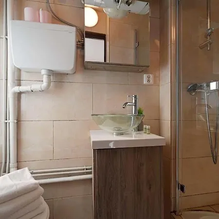 For 2 Close To Champs De Mars * Paryż